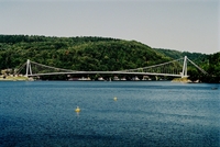 A Fehér kapu - híd, mögötte a Svájci öböl